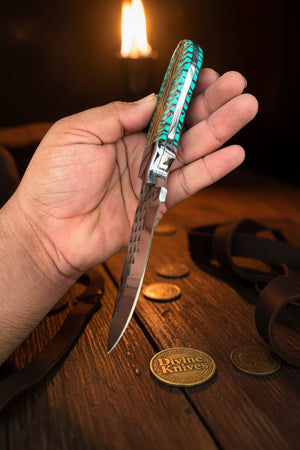 Emerald Pinecone Ranch Skinner Knife with Carved Wood Handle detail view by Divine Knives