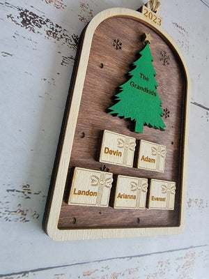 2025 Tree Family Christmas Ornamenet by EverLee Creations, ornament detail photo 6