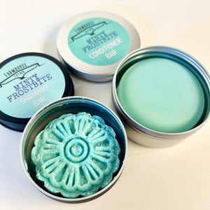 Minty Frostbite Conditioner Bar detail view by Farmhouse Lather
