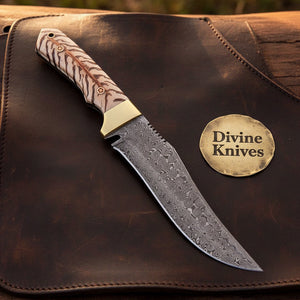 Nile Crocodile Damascus Hunting Knife with Raindrop Blade detail view by Divine Knives