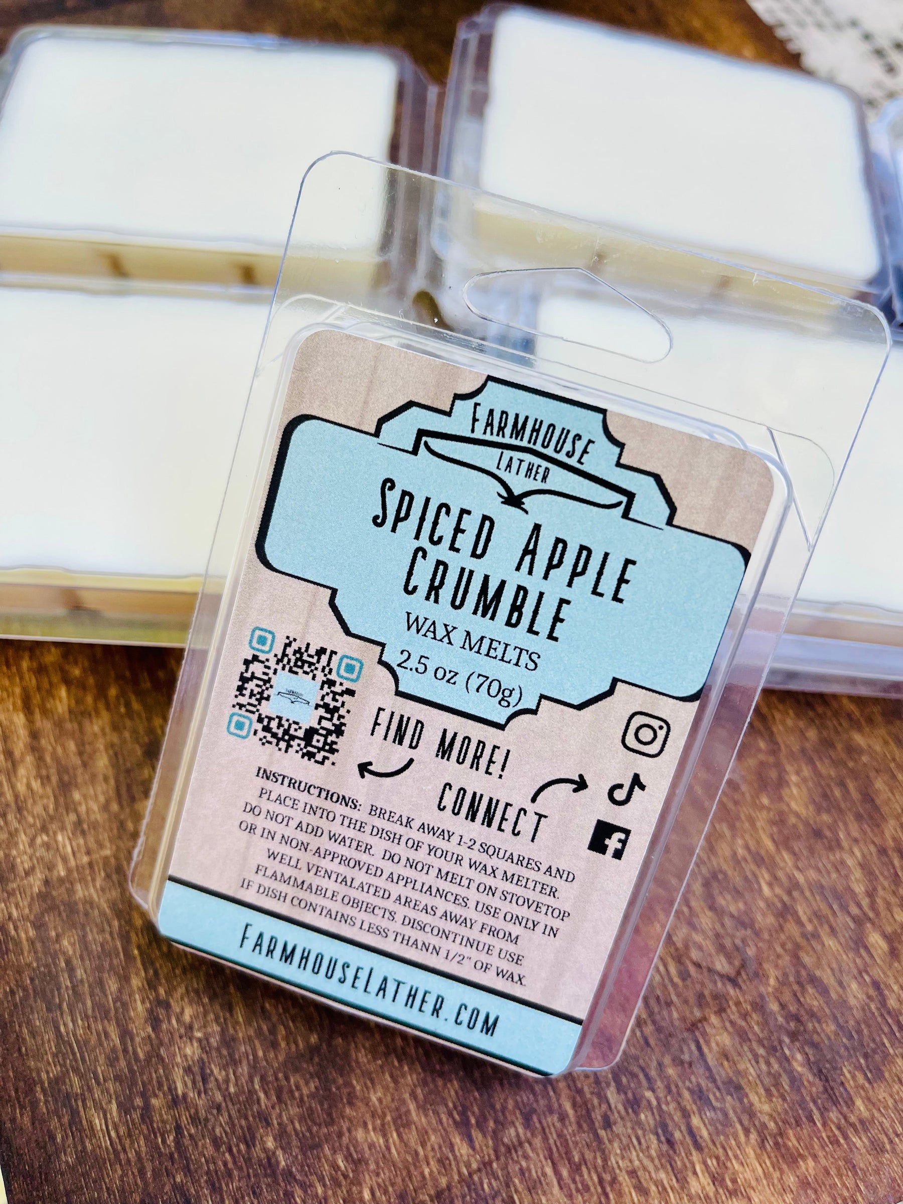 Farmhouse Lather Spiced Apple Crumble wax melt image 1