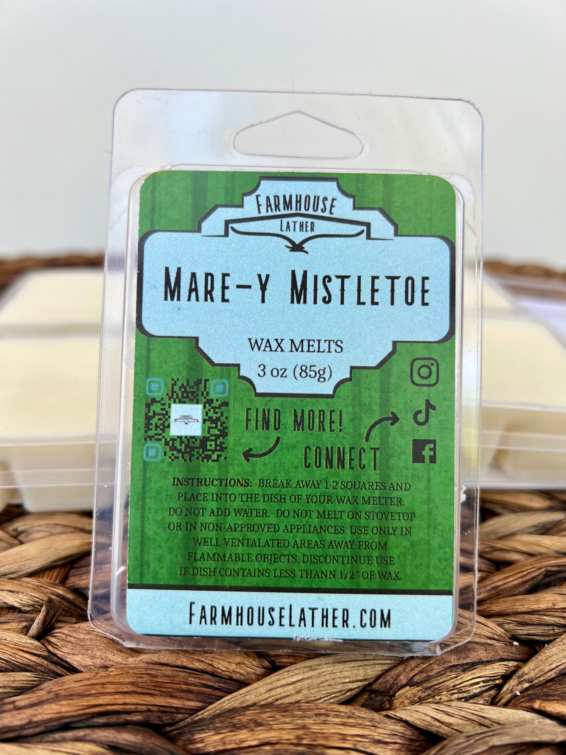 Farmhouse Lather Marey Mistletoe wax melt image 1