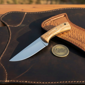 Wildcat Drop Point Skinner with Natural Wood product detail, view 2