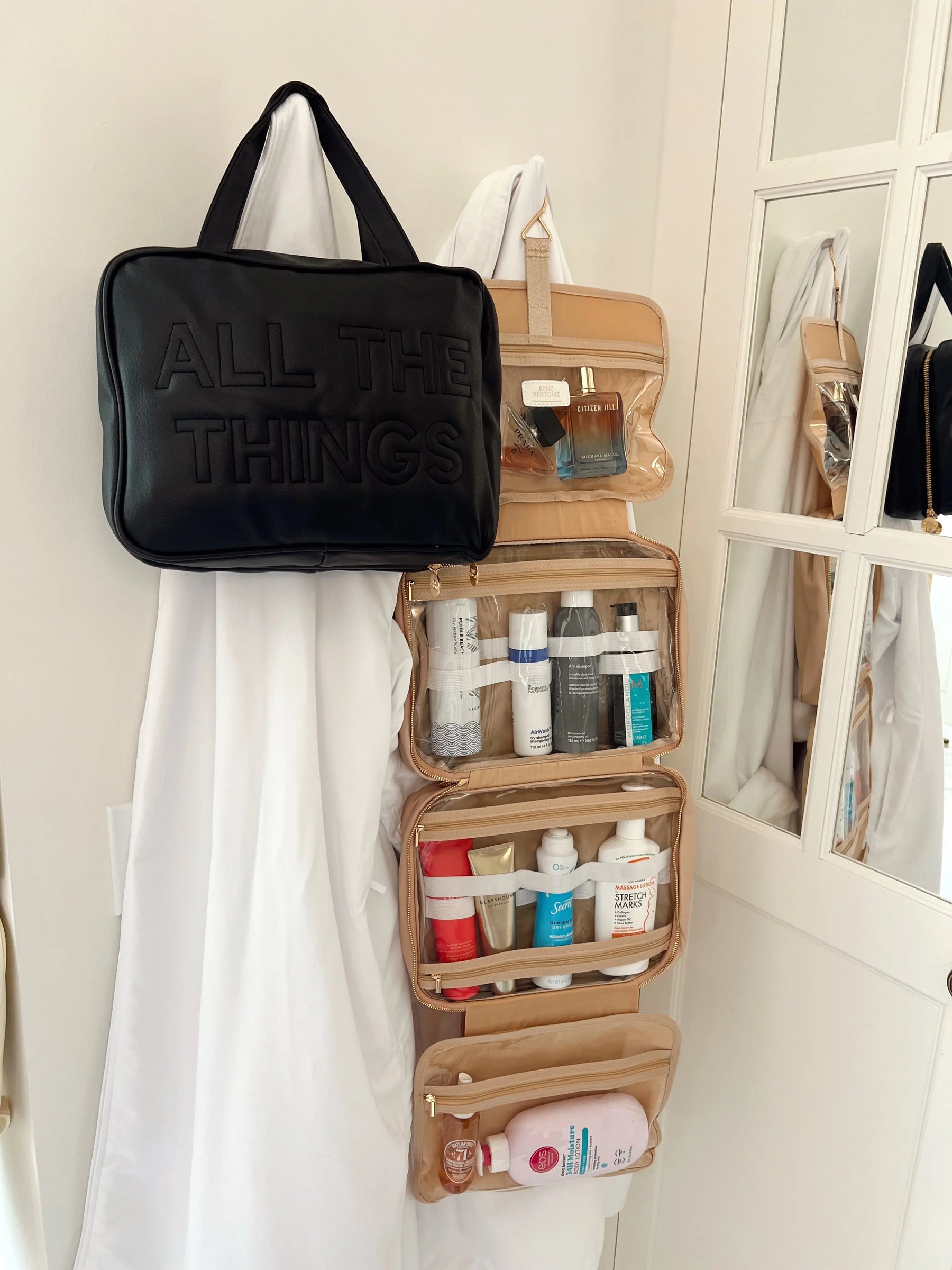 All The Things - Leather Hanging Bag by KenzKustomz, handmade leather goods detail photo 27