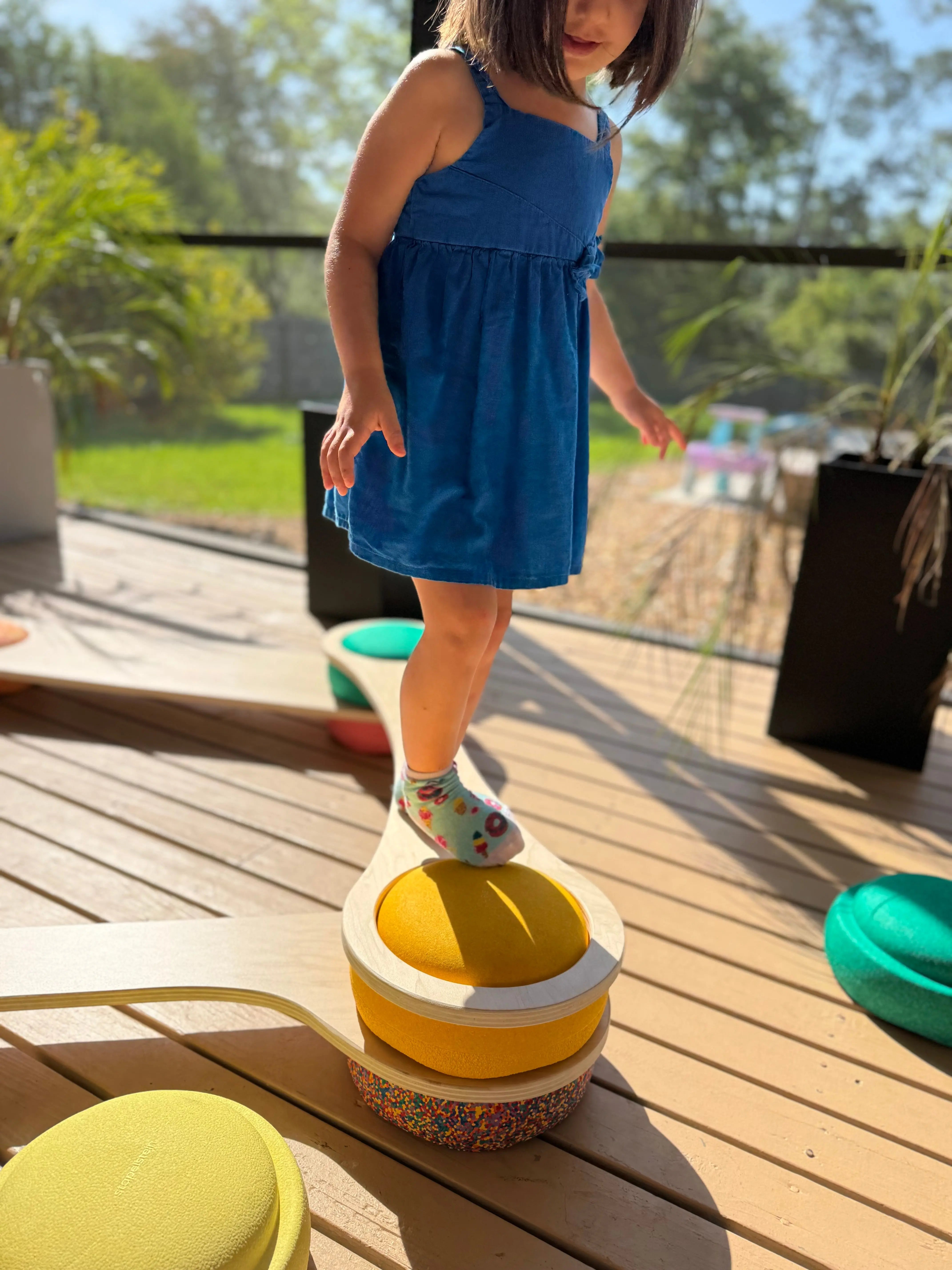 Balance Board - Stepping Stone Bridge & Play Surface for Stapelstein® by Maple Play, activity toys main product photo