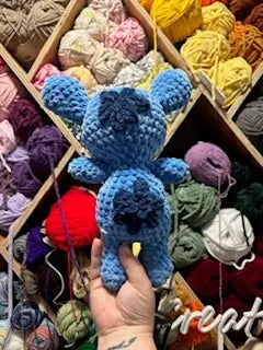 Blue Alien made of Stitches by Klassy Krafts, 3D printed toy detail photo 2