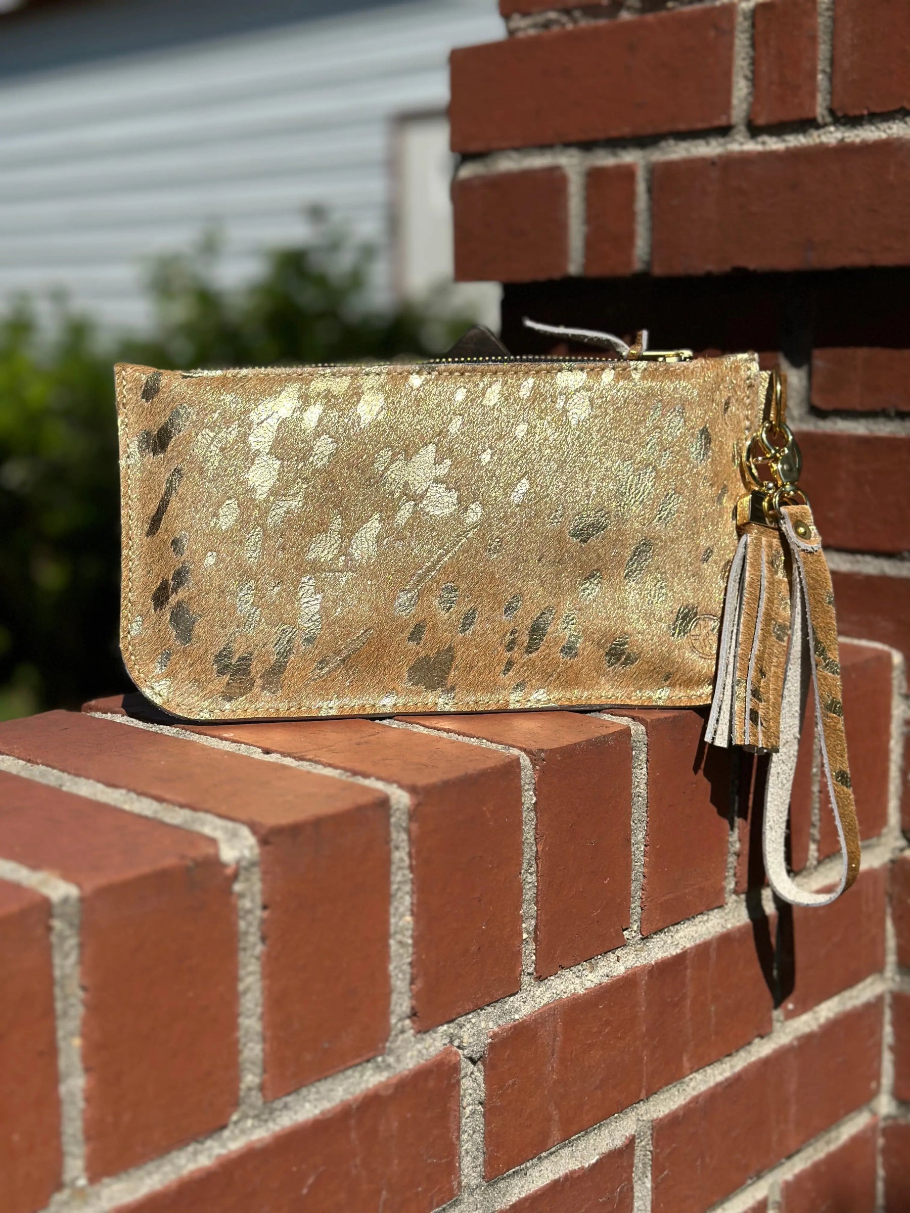 Classic Leather Clutch with Inside Pocket by Kw Leatherworks, handmade leather goods detail photo 7
