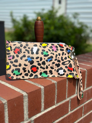 Classic Leather Clutch with Inside Pocket by Kw Leatherworks, handmade leather goods detail photo 8