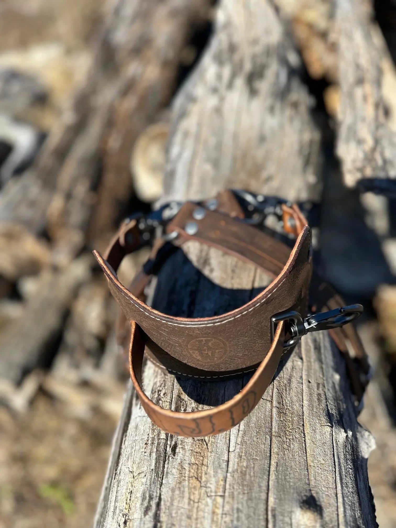 Custom Duck Lanyard by Kw Leatherworks, handmade leather goods detail photo 13