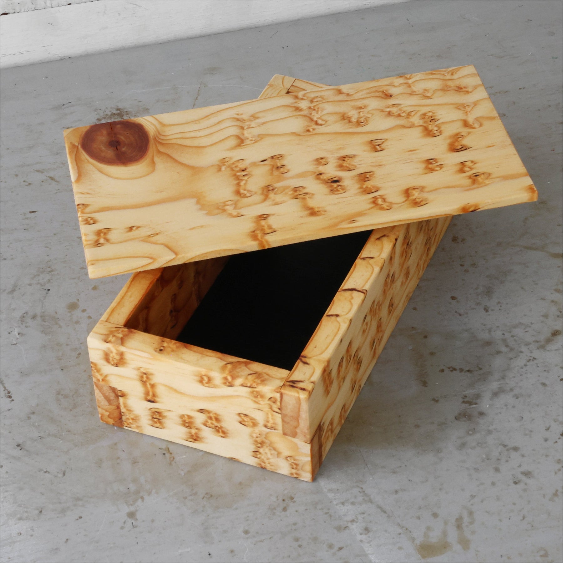 Handmade custom solid hardwood keepsake box by Dennehey Design Co. detail view 8