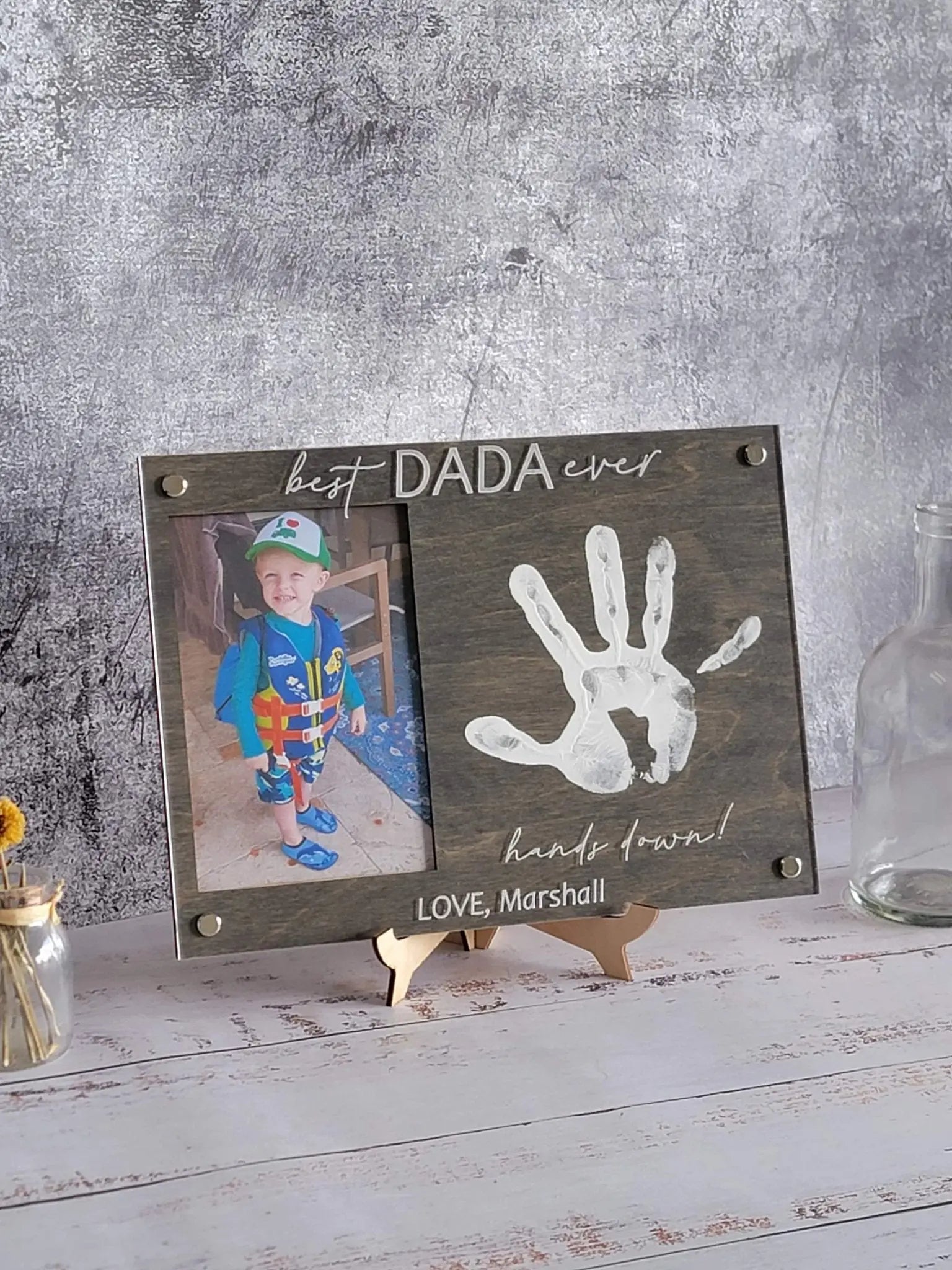 DIY Handprint Picture Frame by EverLee Creations, paper gift detail photo 2