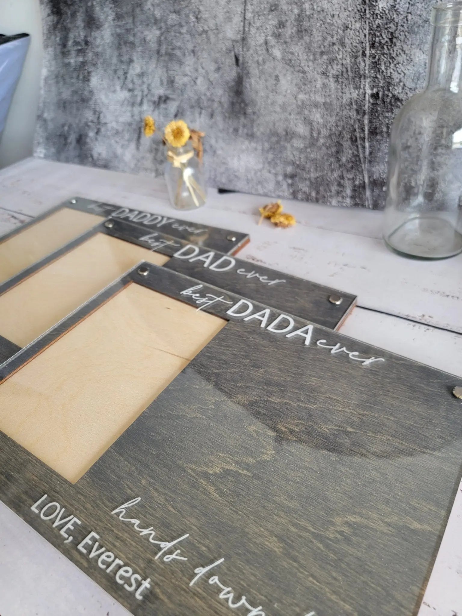 DIY Handprint Picture Frame by EverLee Creations, paper gift detail photo 3