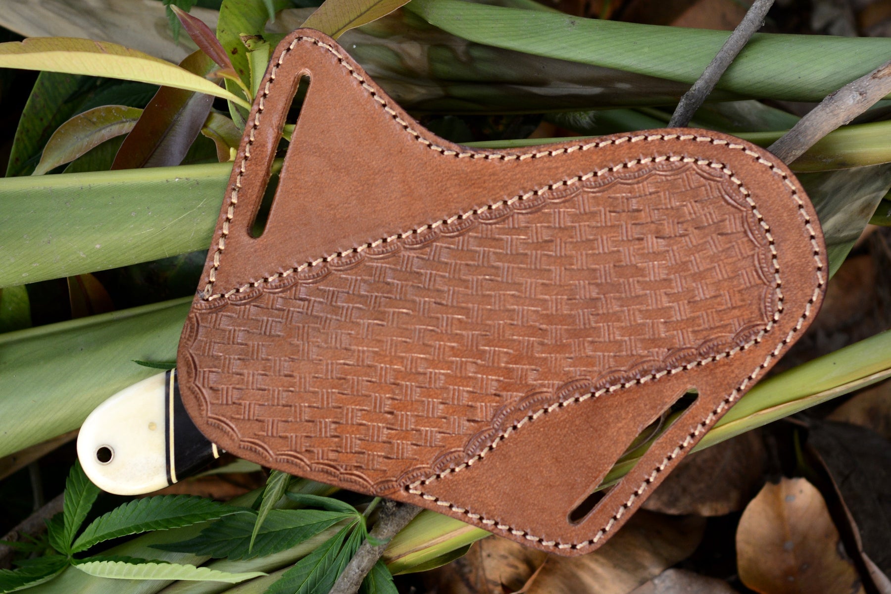 Handmade Damascus Bull Cutter Knife — Camel Bone & Buffalo Horn Handle