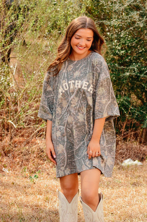 Mother Camo Shortsleeve by Southern Bliss Company, clothing detail photo 8