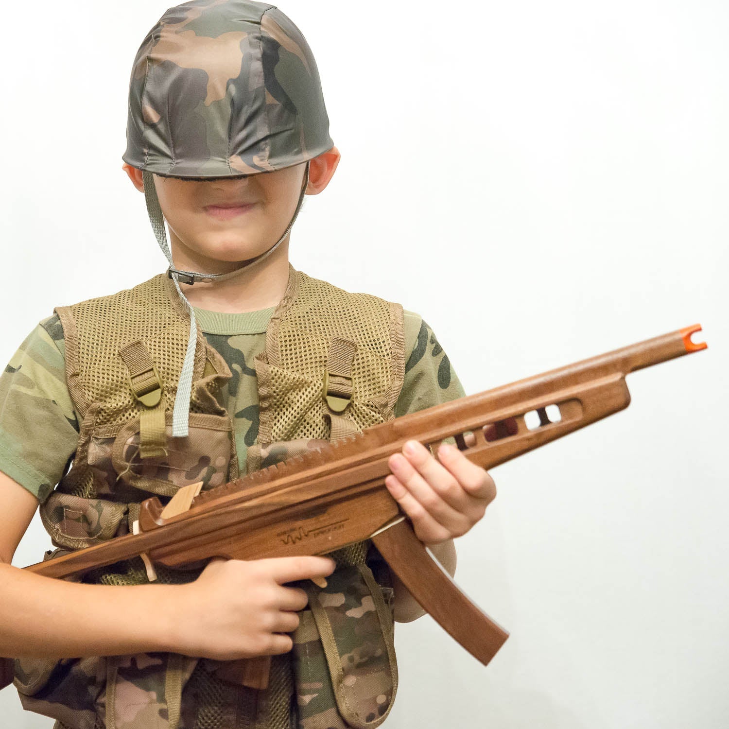 Model MP5 Rubber Band Machine Gun with Sliding Stock by Elastic Precision, Southern food gift detail photo 4