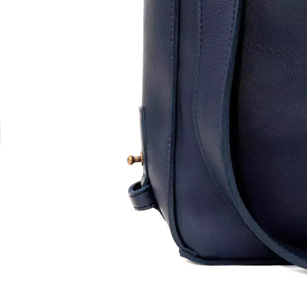 Ellington Leather Hobo by Mission Mercantile Leather Goods, handmade leather goods detail photo 30