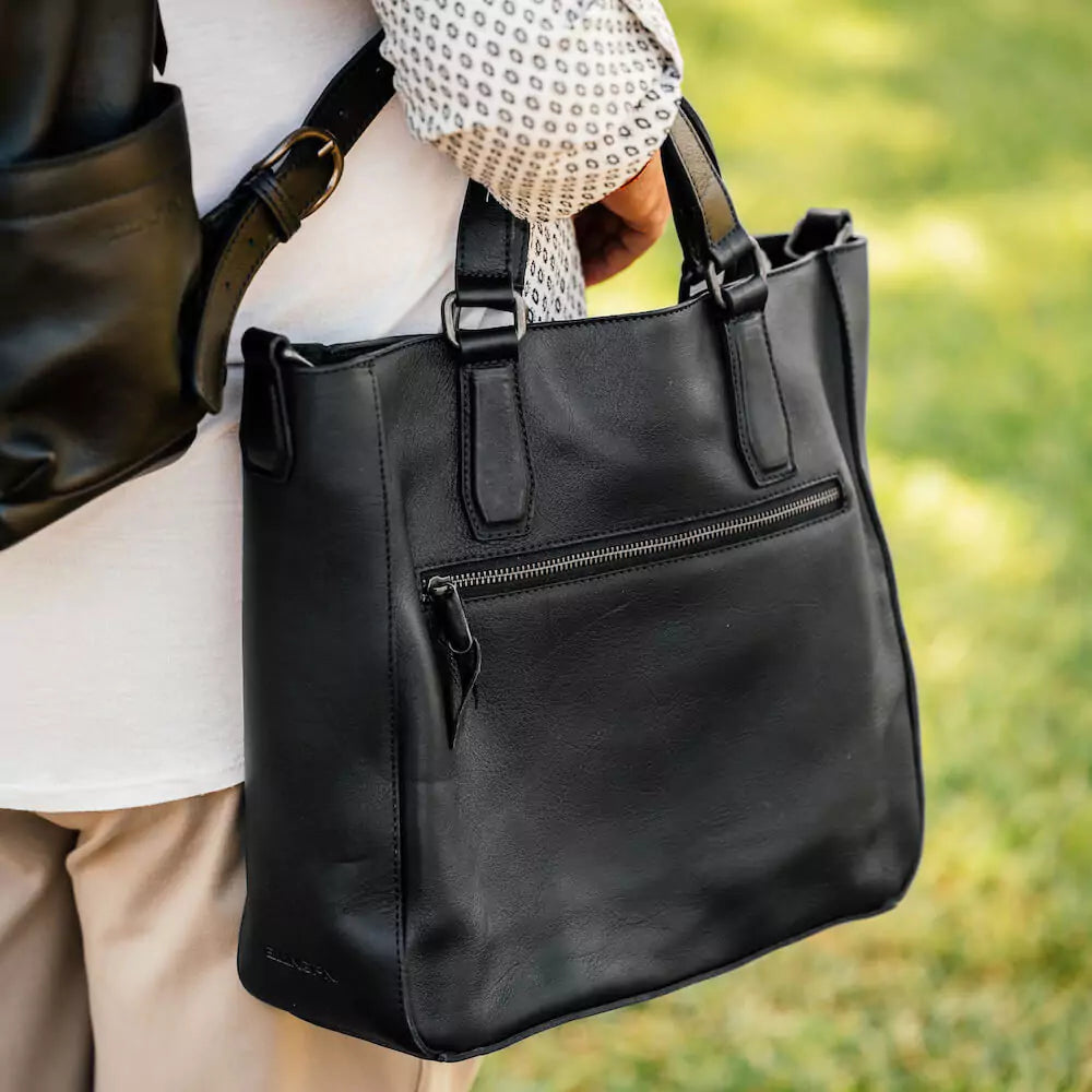 Ellington Leather Market Tote by Mission Mercantile Leather Goods, handmade leather goods detail photo 32