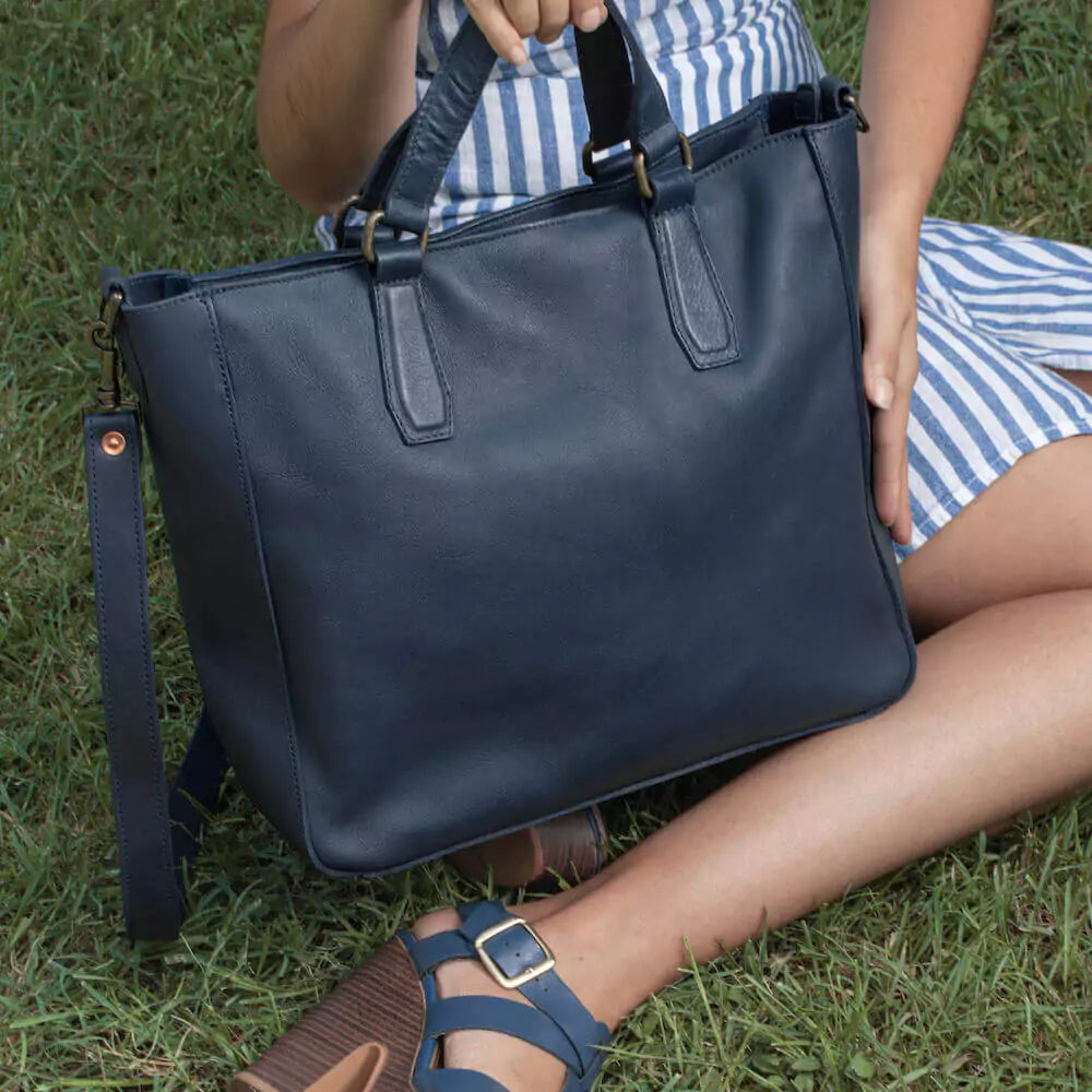 Ellington Leather Market Tote by Mission Mercantile Leather Goods, handmade leather goods detail photo 15
