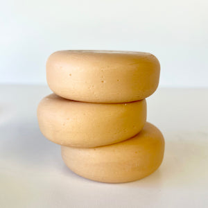 Oatmeal Milk & Honey Conditioner Bar detail view by Farmhouse Lather