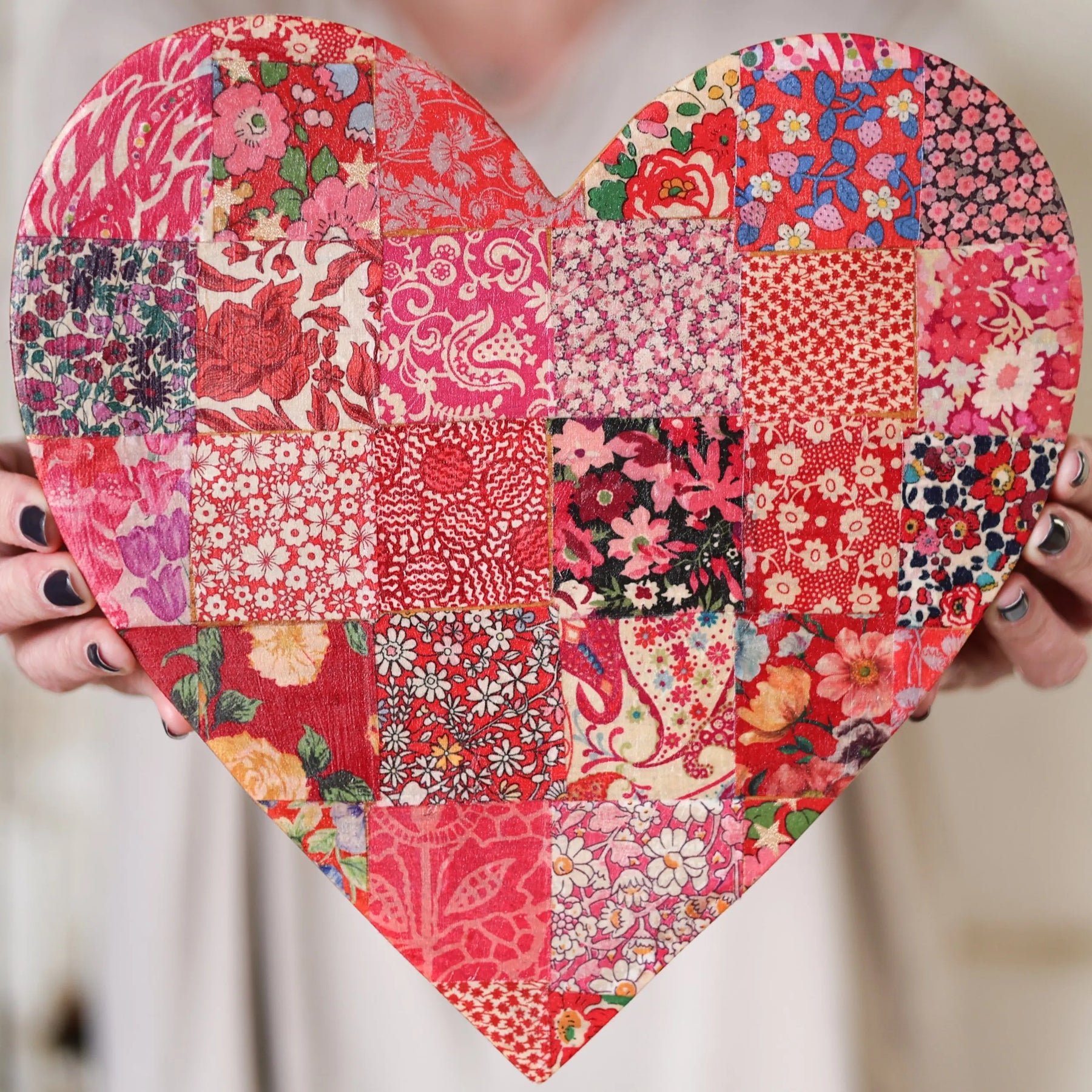 Fabric-Faced Pallet Hearts by Dennehey Design Co., gift giving detail photo 3