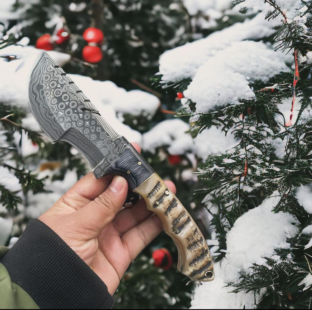 Damascus Tracker Knife | Rain Drop Pattern | Ram Horn & Black Exotic Wood | Leather Sheath