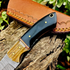 Handmade Damascus Hunting Knife – Buffalo & Antler Horn by Damascus Knife Store, Damascus knife detail photo 2