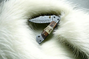 Handmade Damascus Pocket Knife – Rosewood & Antler Horn by Damascus Knife Store, Damascus knife detail photo 2