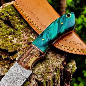 Handmade Damascus Steel Skinning Knife with Antler Horn Handle by Damascus Knife Store, Damascus knife detail photo 2
