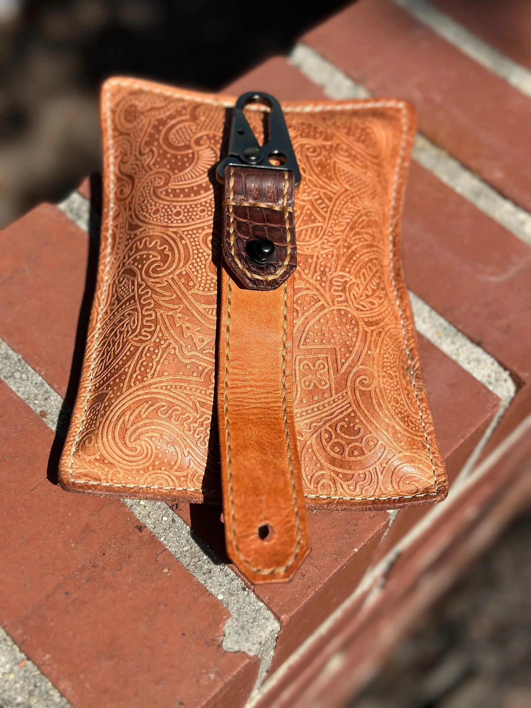 Handmade Leather Keychain by Kw Leatherworks, 3D printed gift detail photo 4
