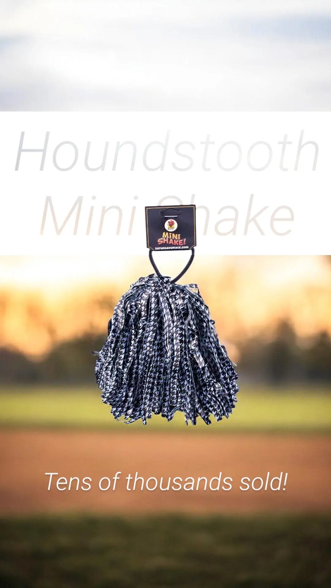 Houndstooth Mini Pom-Pom Gameday Shakers for Alabama Fans by Saturday Smack, sports fan accessories detail photo 2