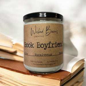 Book Boyfriend pine, smoke and tonka bean soy candle