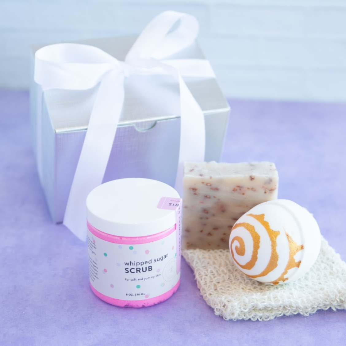 Queen Bee Bath Bomb by Sugar + Spruce