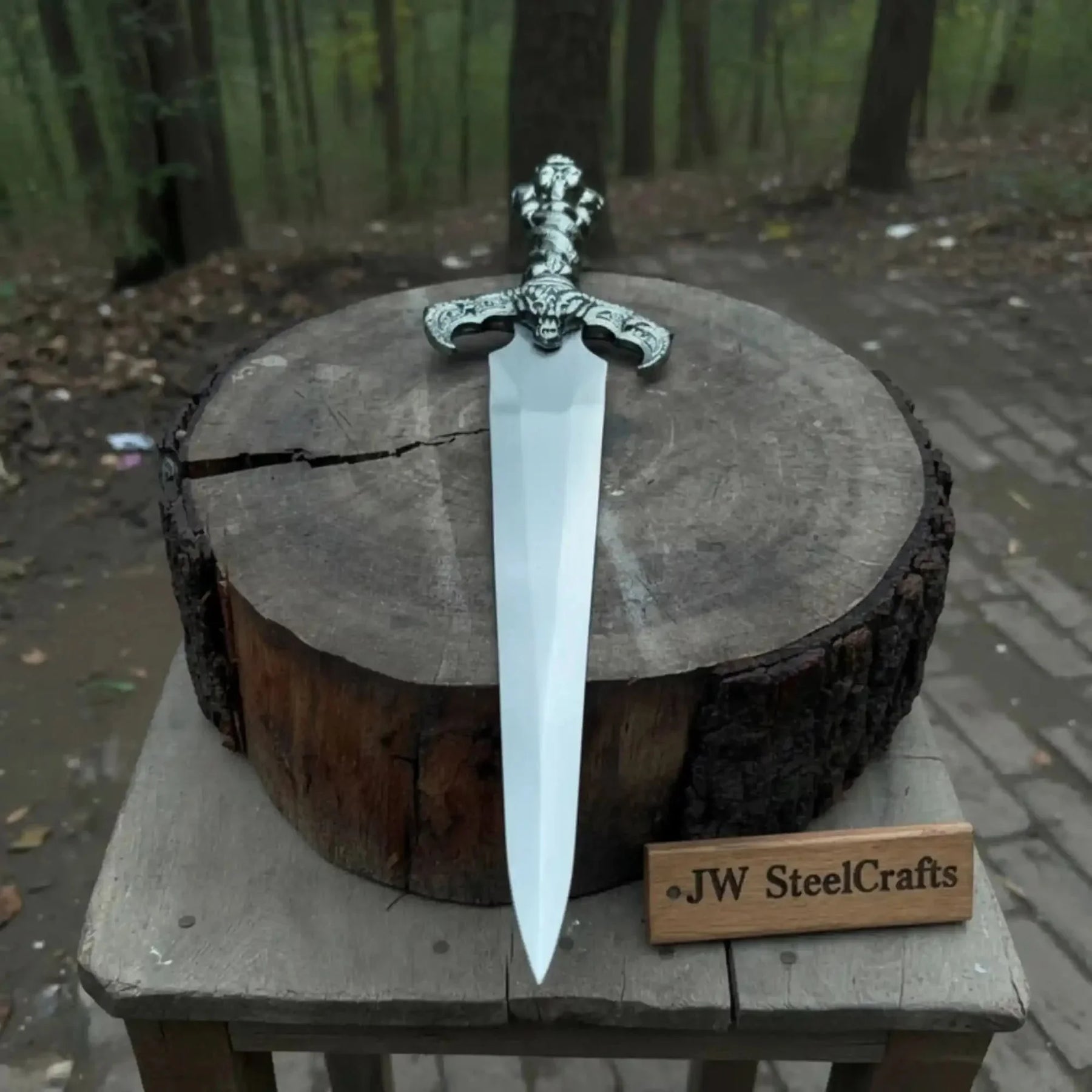 Handmade Medieval Fantasy Short Sword in Polished Steel with Gothic Cross Hilt for Collection, Cosplay and Display detail