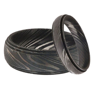 Damascus Steel Wedding Band Set with Wide and Slim Black Rings detail view by JW SteelCrafts