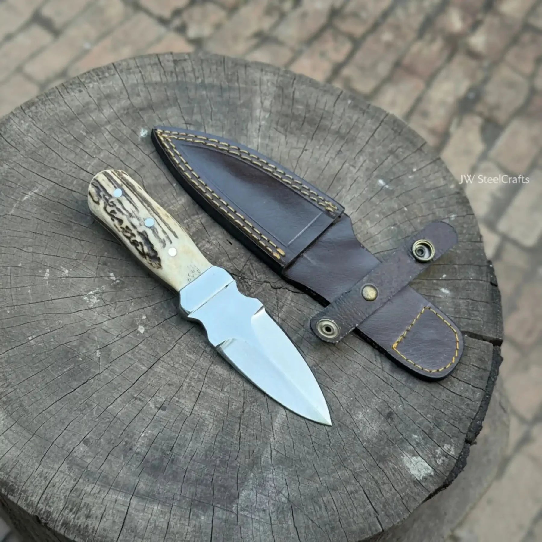 Handmade Dagger Knife with Stag Antler Handle | Full Tang Fixed Blade by JW SteelCrafts, Damascus knife detail photo 5