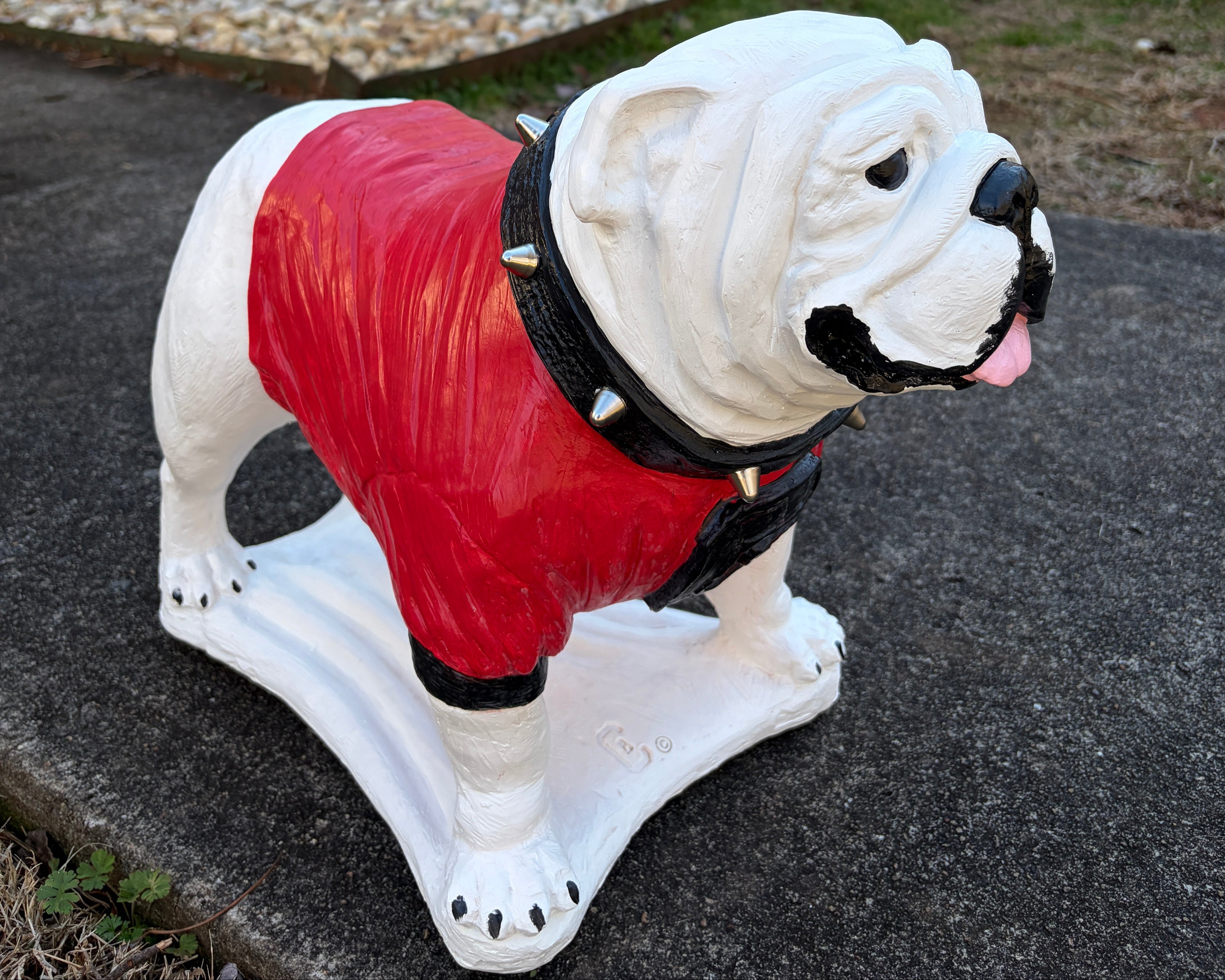 Georgia Bulldogs Standing Boom Garden Statue alternate view 2