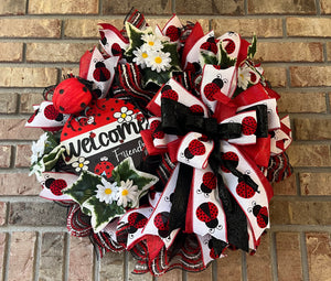 Ladybug Welcome Wreath | Handmade Spring Front Door Wreath | Garden Ladybug Door Hanger | Summer Farmhouse Decor detail view