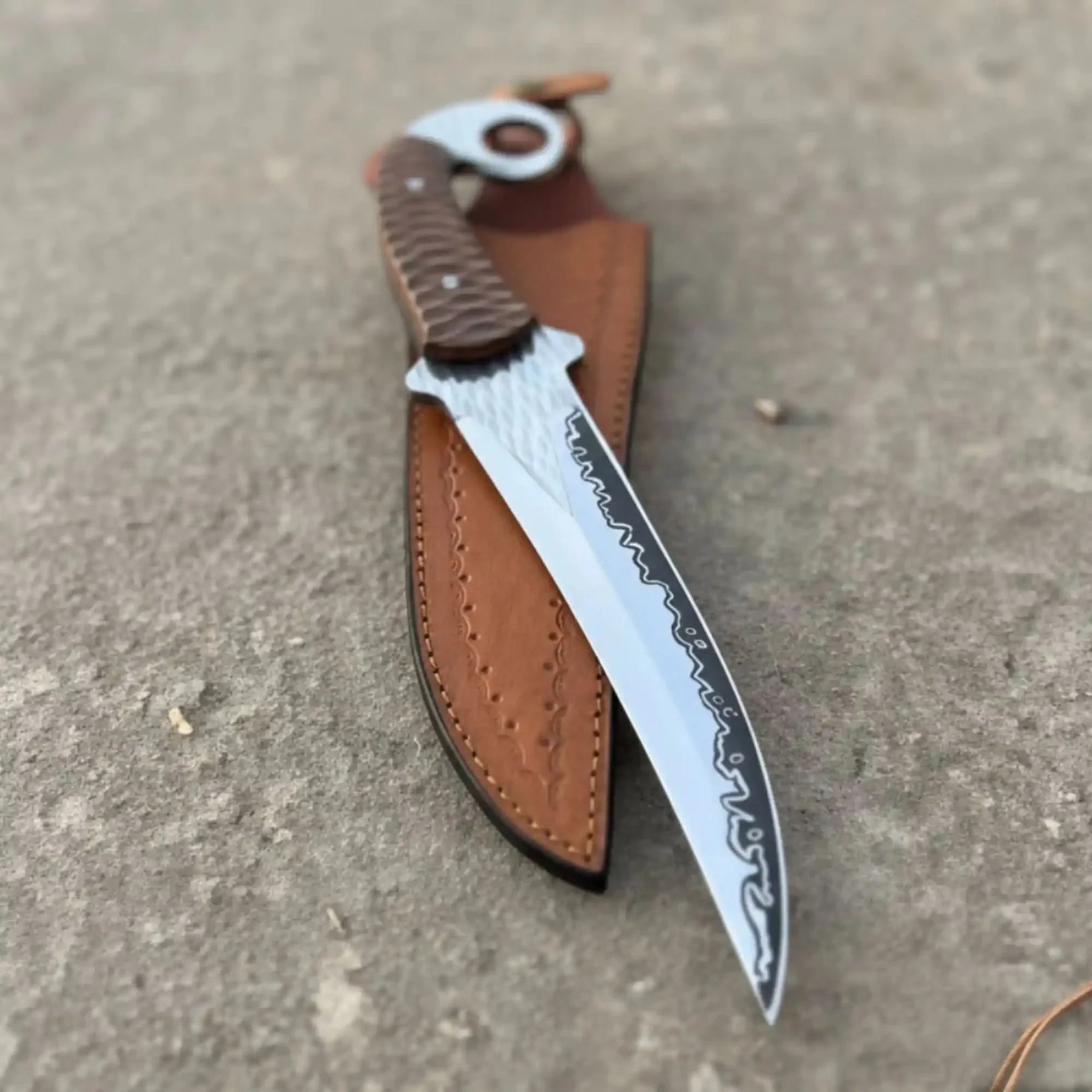 Indonesian Karambit Knife Recurve Blade acid etched Outdoor Utility by JW SteelCrafts, Damascus knife main product photo