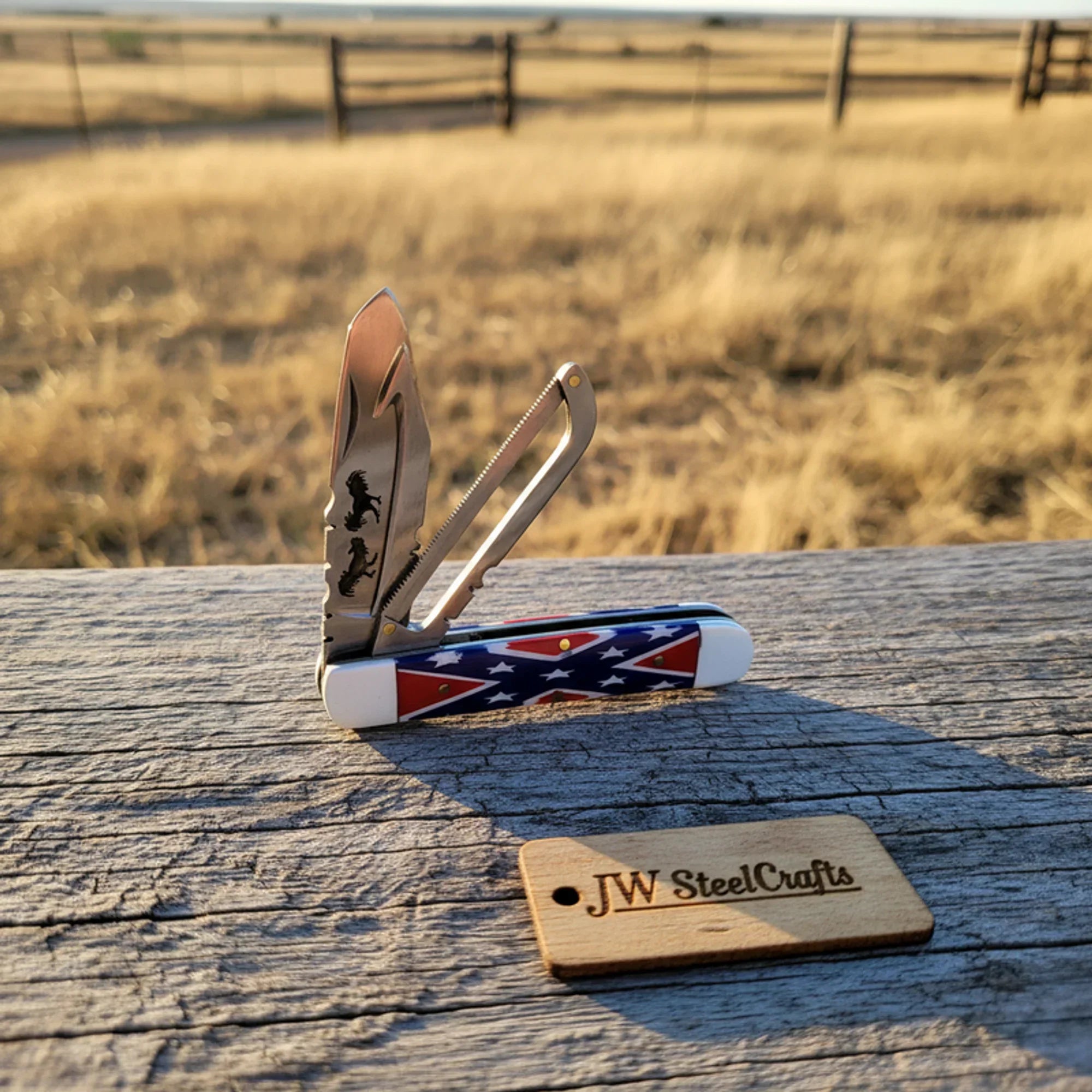 Dixieland Trapper knife with Australian Flag Handle by JW SteelCrafts