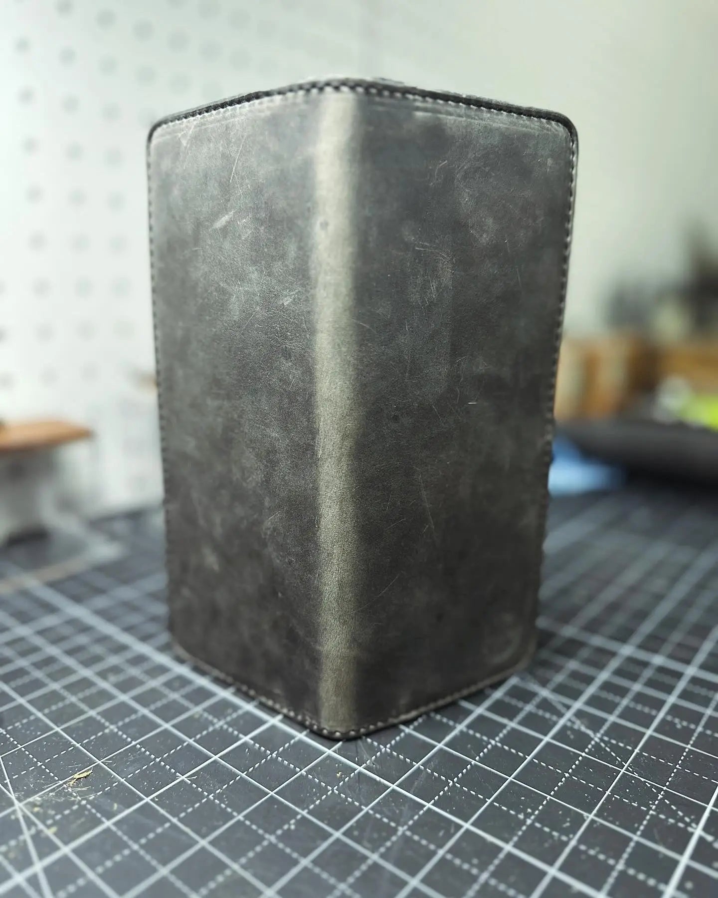Long Wallet by Kw Leatherworks, handmade leather goods detail photo 4