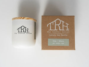 Oak + Moss Candle by The Rustic House, scented candle detail photo 3