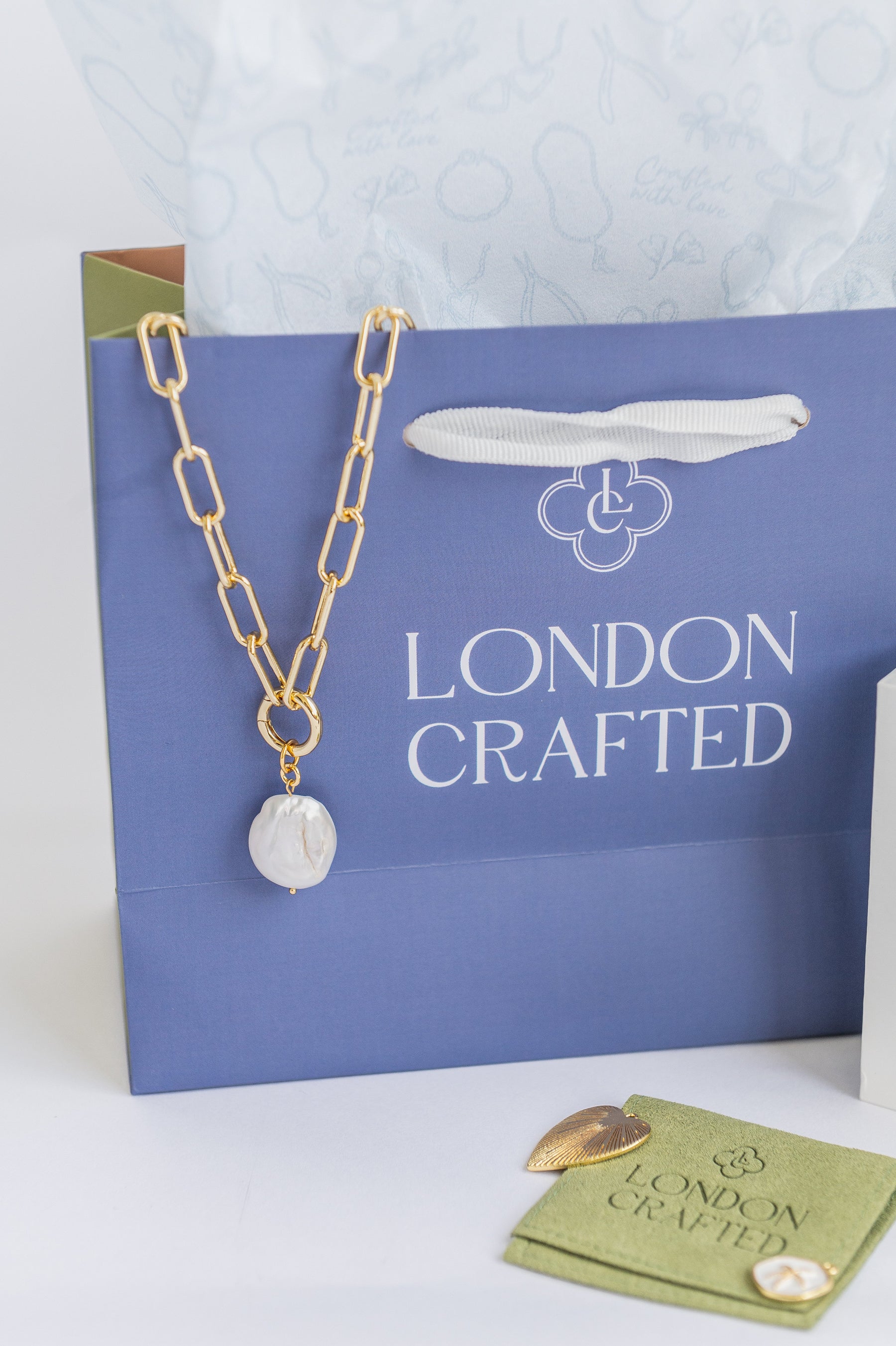 The Dylan Freshwater Pearl Paperclip Necklace detail view by London Crafted