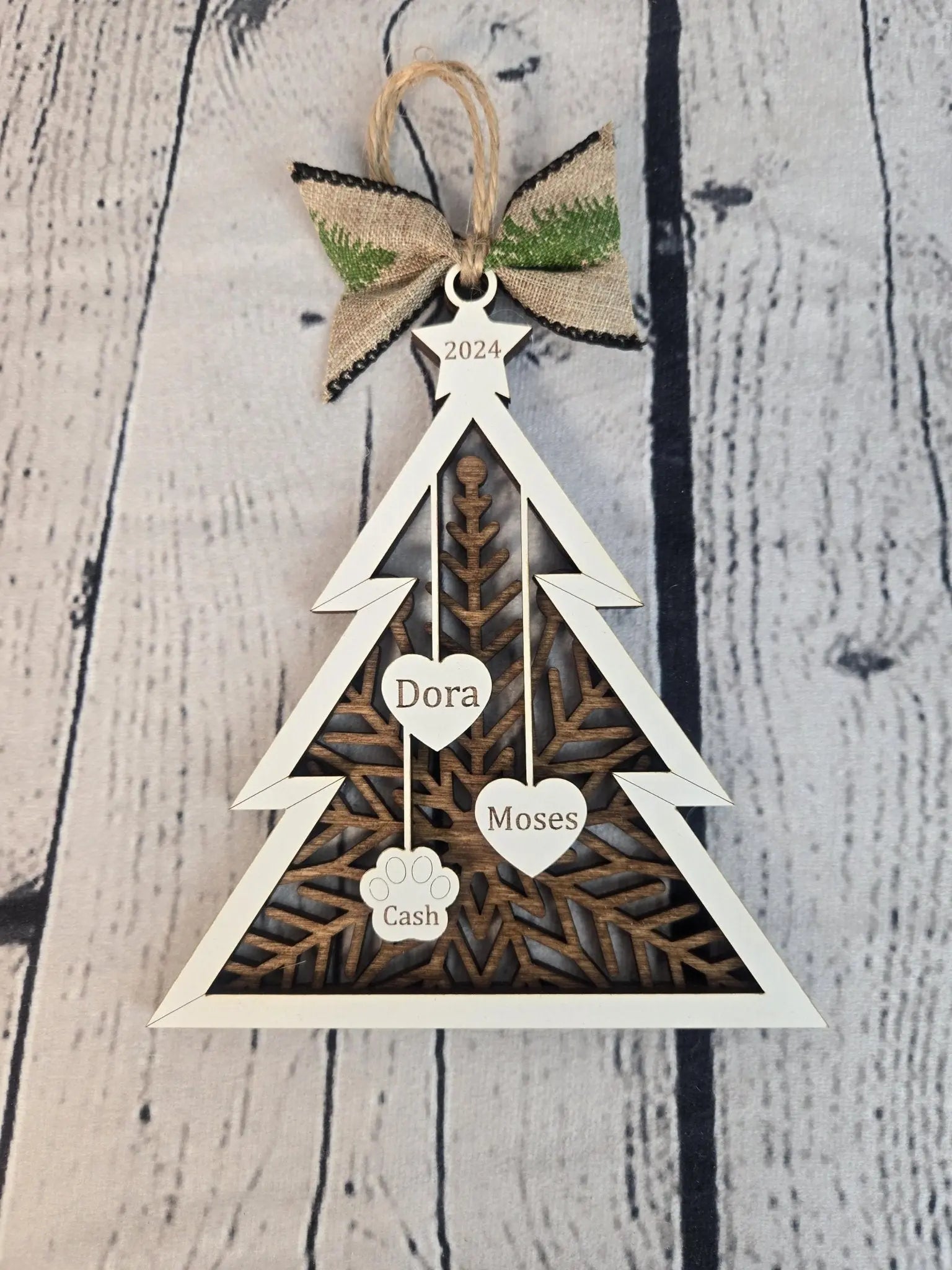 Personalized Family Tree Ornament by EverLee Creations, Southern home decor detail photo 4