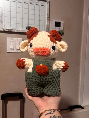 Pumpkin Callie the Cow crocheted by Klassy Krafts, 3D printed toy detail photo 2