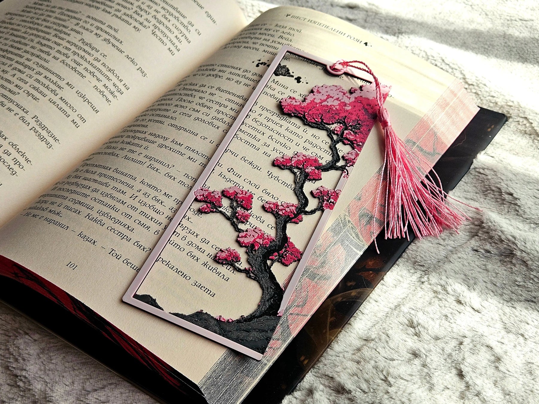 Sakura Framed Bookmark – Cherry Blossom Window Bookmark by The Tween Space, paper gift main product photo