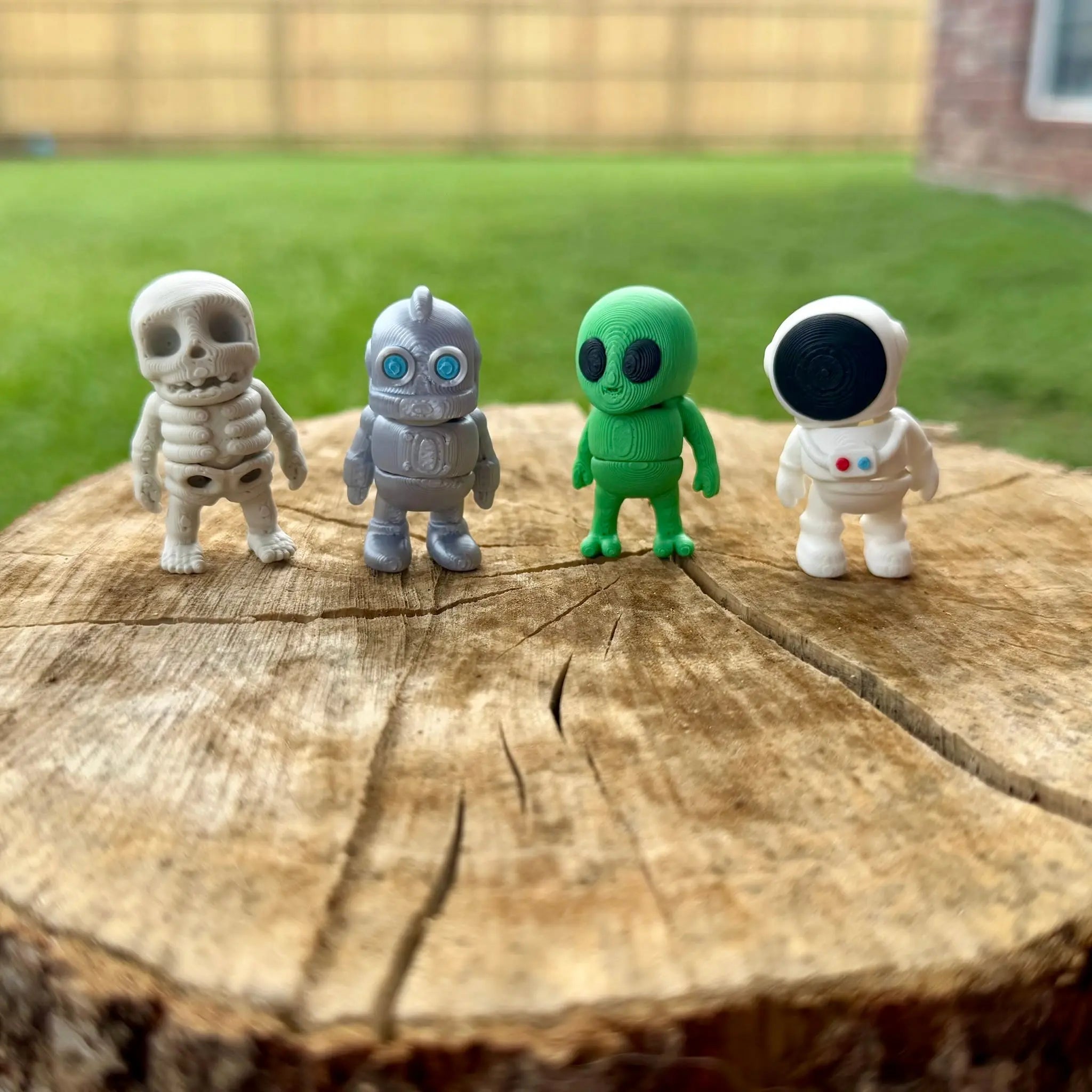 Sci-Fi Guys Mini Fidget Toy Bundle | 3D Printed Space Toys by Mushroom Lady Co, paper gift main product photo