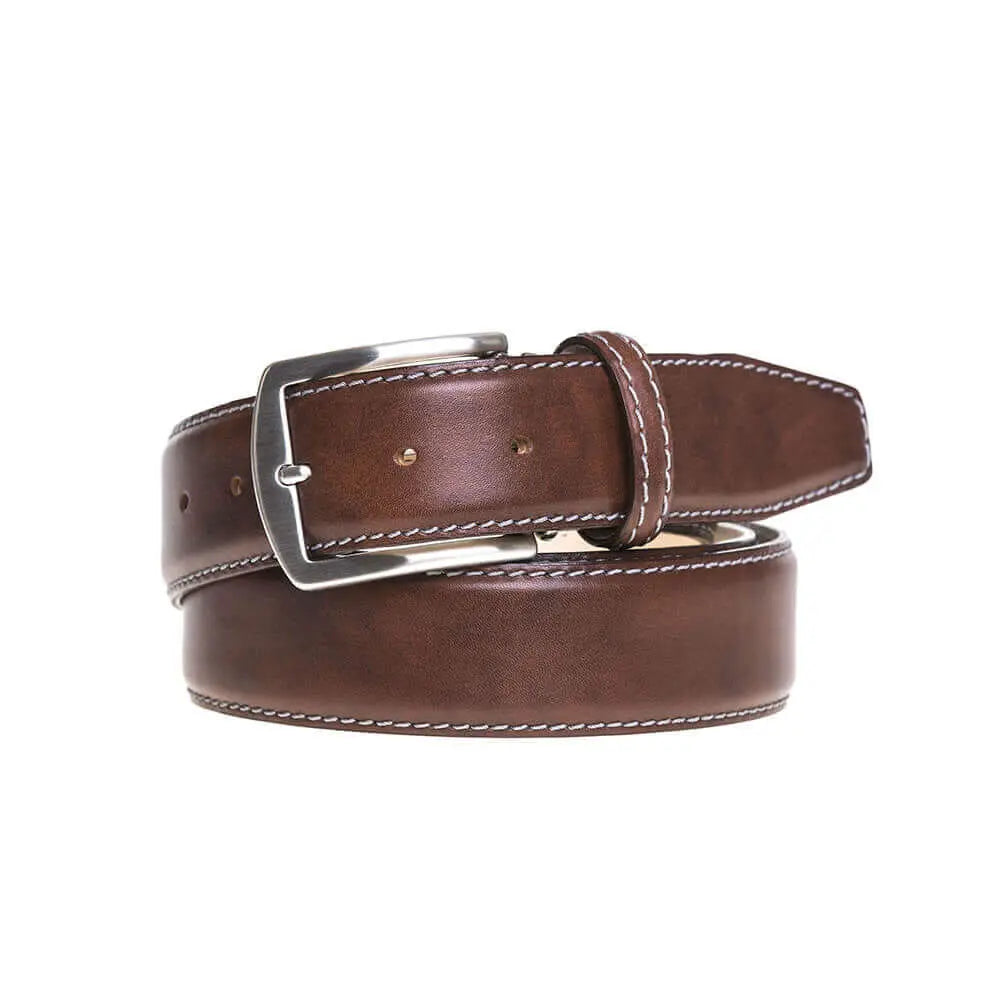 Special Edition Cognac Belt by Roger Ximenez: Bespoke Belts and Leather Accessories, handmade leather goods detail photo 3