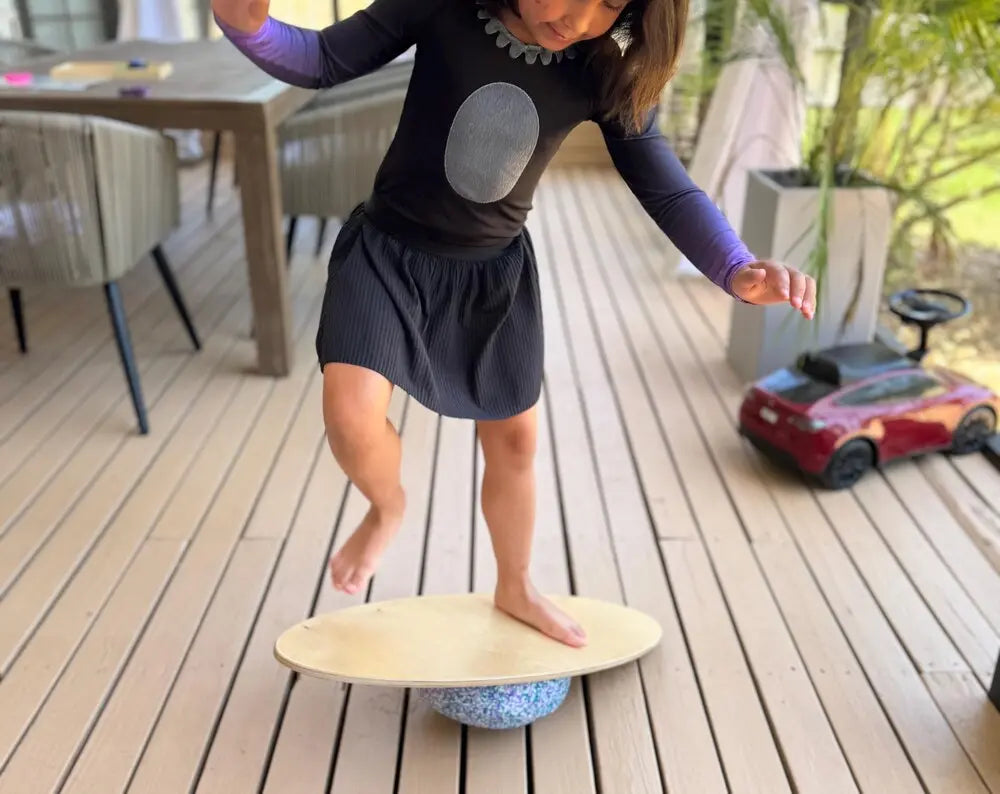 Surf Balance Board - Compatible with Stapelstein® by Maple Play, balance boards detail photo 2