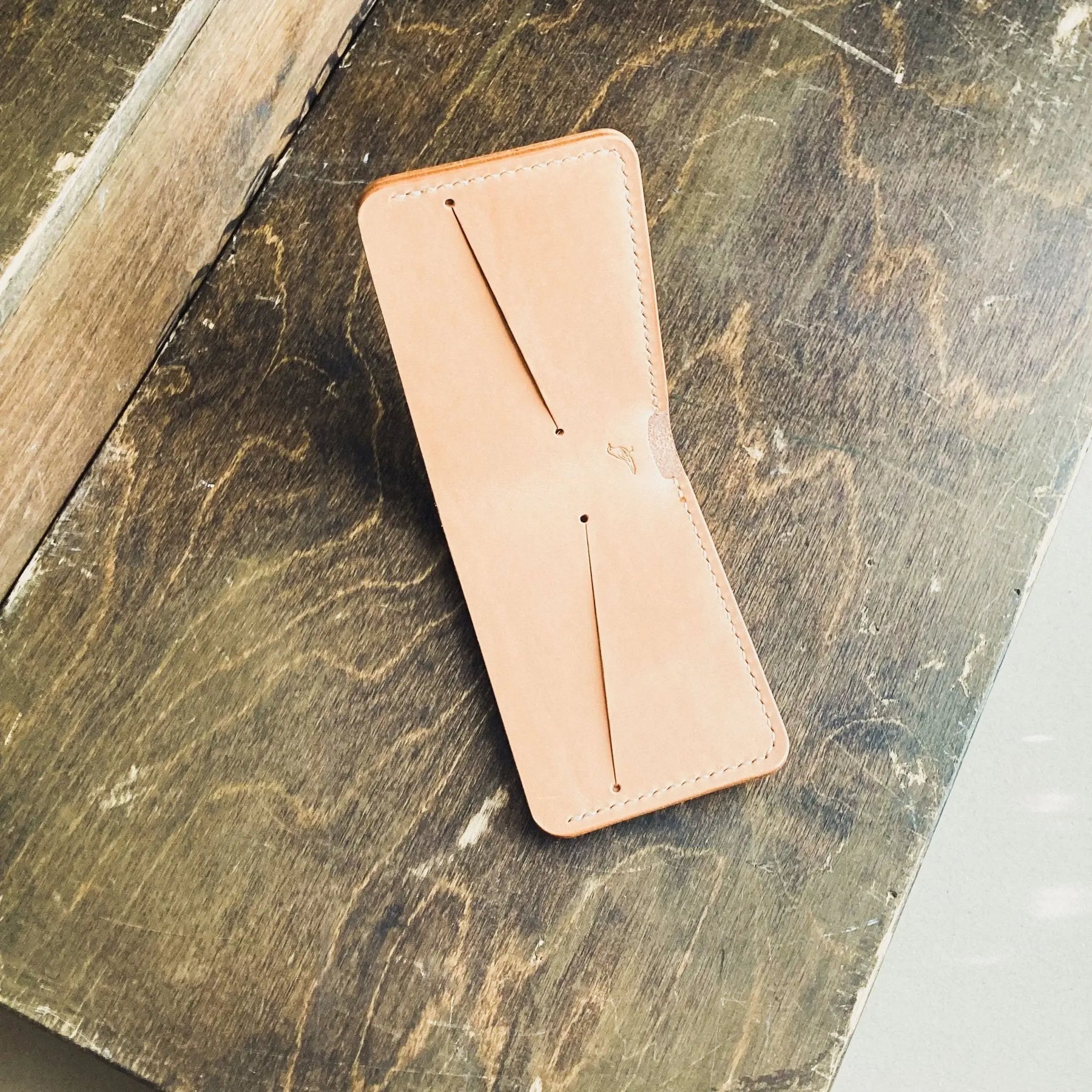 The Kingston by Harland Handmade USA, handmade leather goods detail photo 6