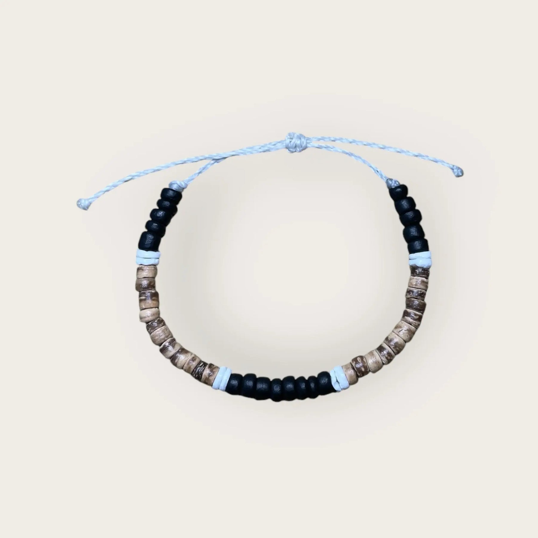 Useppa Bracelet by HALT, handmade jewelry detail photo 2